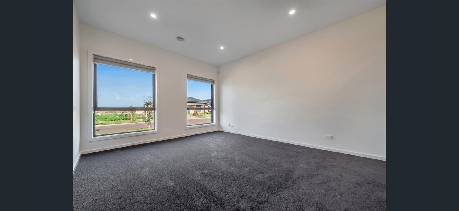 33 Goldington Street, Mickleham, Vic 3064 - Image 2