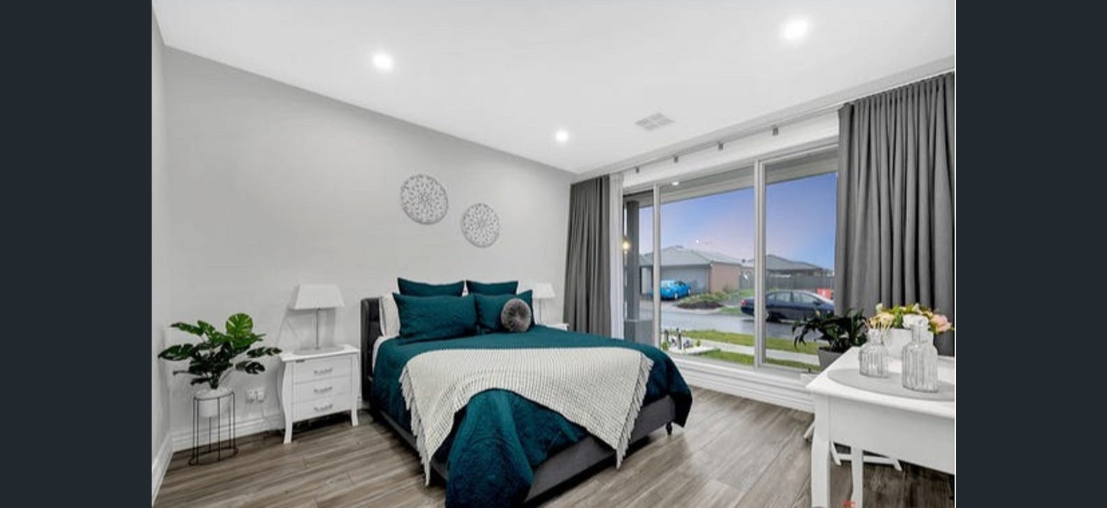 14 Graphite Crescent, Wollert, Vic 3750 - Image 2