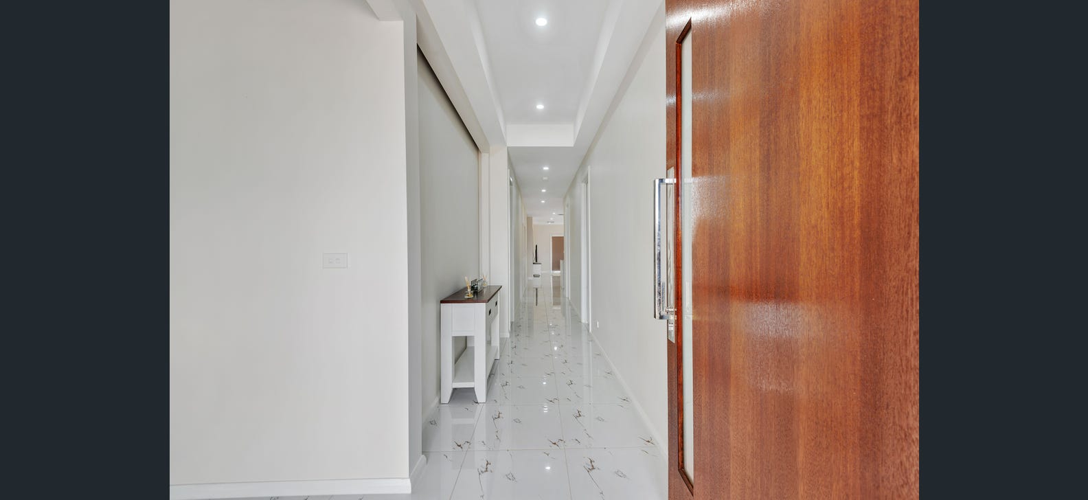 31 Goldington Street, Mickleham, Vic 3064 - Image 2