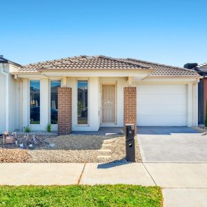 11 Luppino Street, Donnybrook, Vic 3064