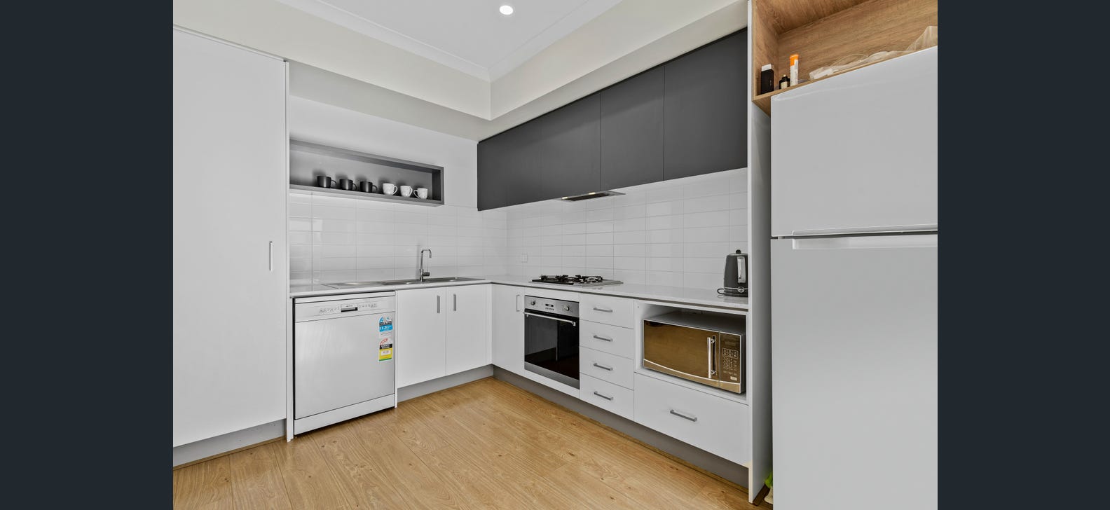 5 Clarence Walk, Mickleham, Vic 3064 - Image 9
