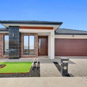 31 Goldington Street, Mickleham, Vic 3064