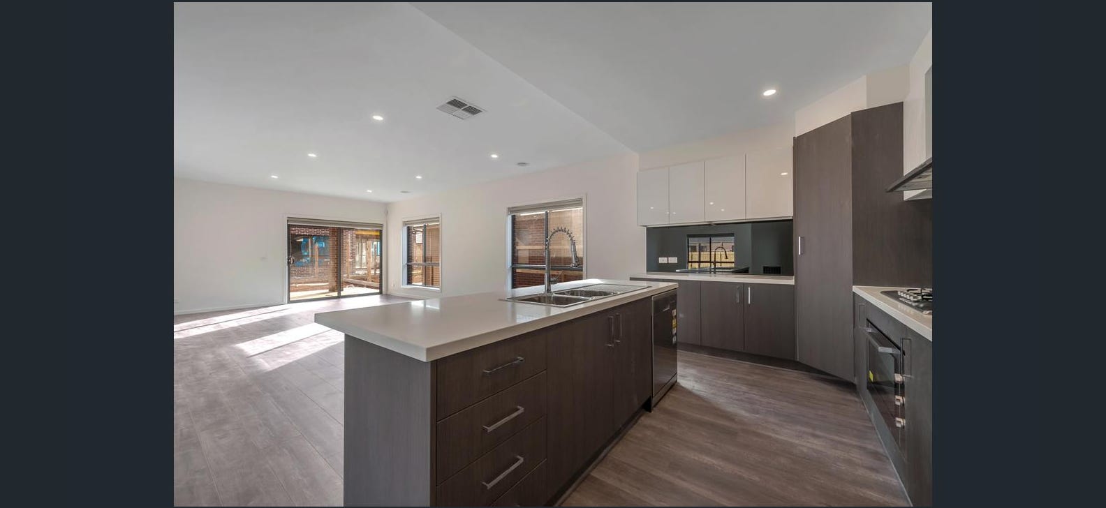 33 Goldington Street, Mickleham, Vic 3064 - Image 4