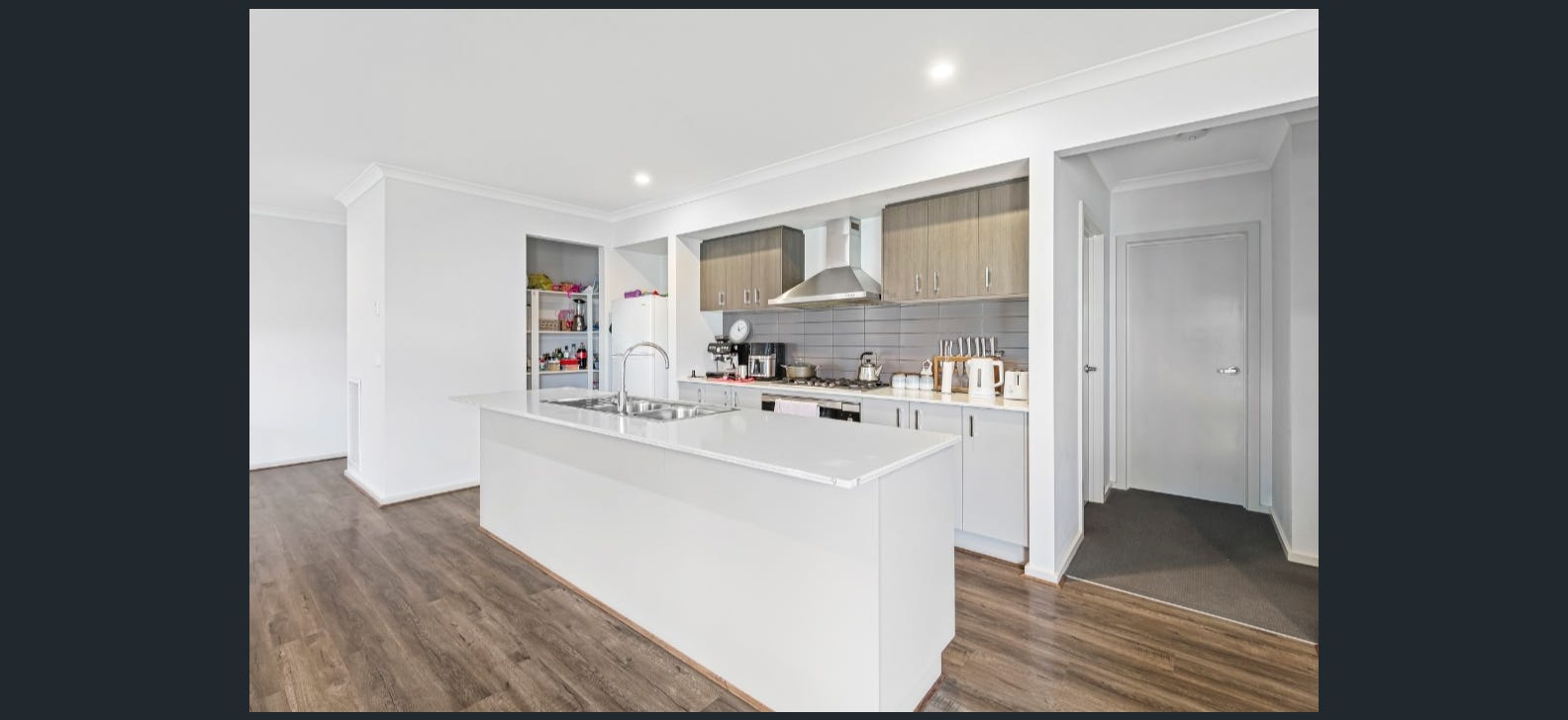 9 Jolimont Avenue, Mickleham, Vic 3064 - Image 4
