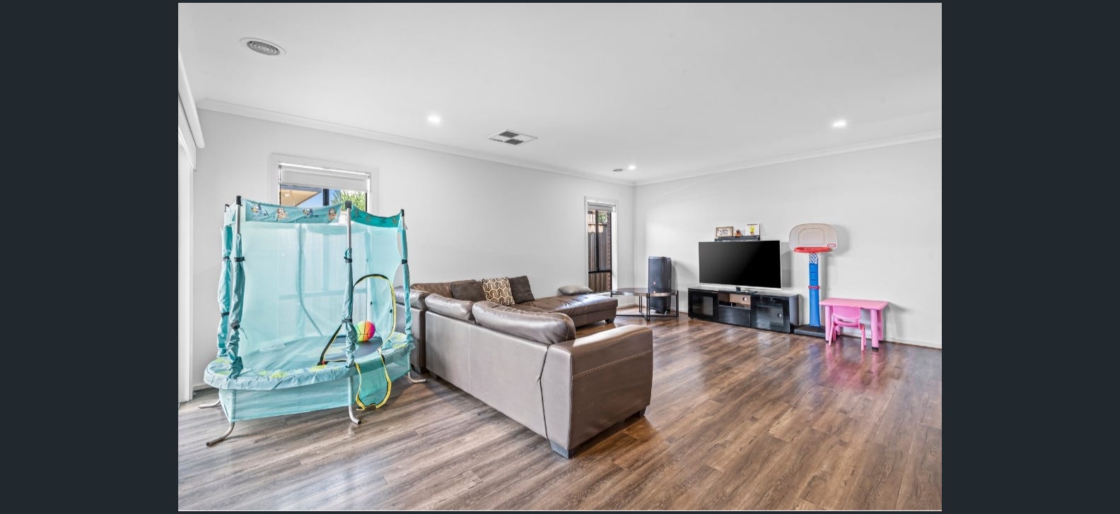 9 Jolimont Avenue, Mickleham, Vic 3064 - Image 7