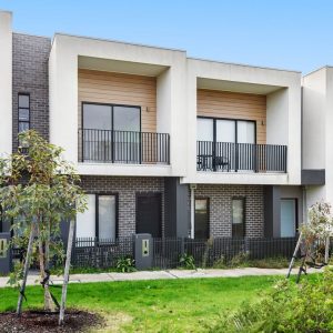 5 Clarence Walk, Mickleham, Vic 3064